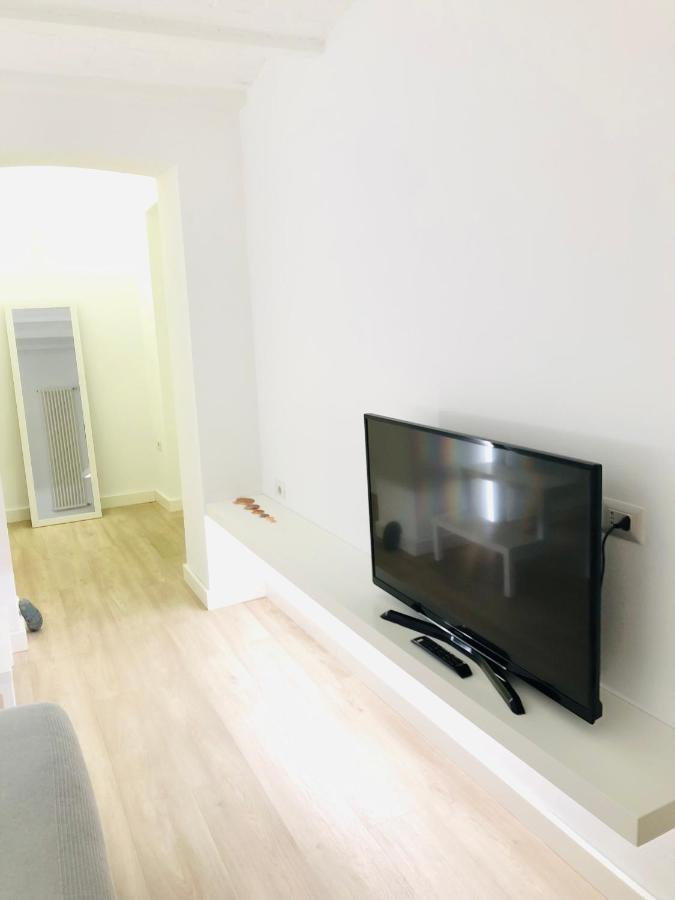 Apartment Vsg25 Nel Centro Di Кальяри Экстерьер фото